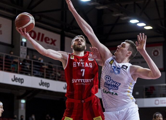 Vilniečiai priima svečius (LKL nuotr.)