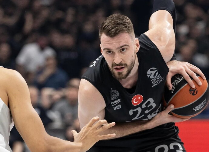 M.Guduričius buvo sunkiai sulaikomas (Euroleague.net)