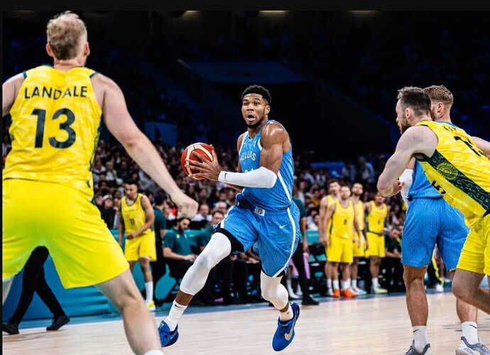 G.Antetokounmpo darbuojasi individualiai (FIBA nuotr.)