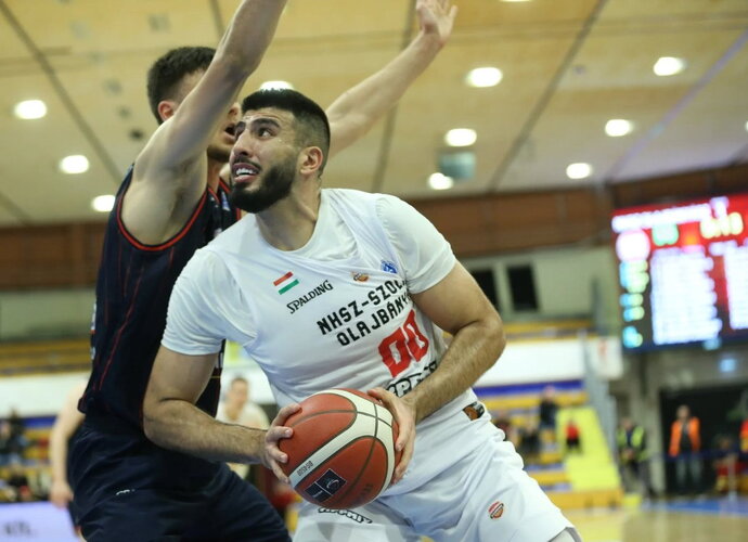 F.Aimaqas keliasi į Panevėžį (FIBA Europe nuotr.)