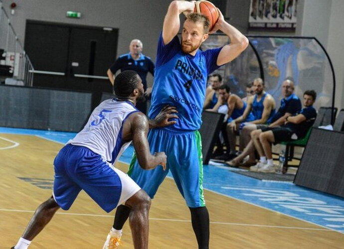 M.Gecevičius pelnė 23 taškus