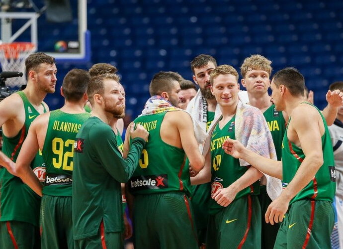 Lietuvos rinktinės pozicija neženkliai pasikeitė (Matas Baranauskas, Fotodiena.lt)