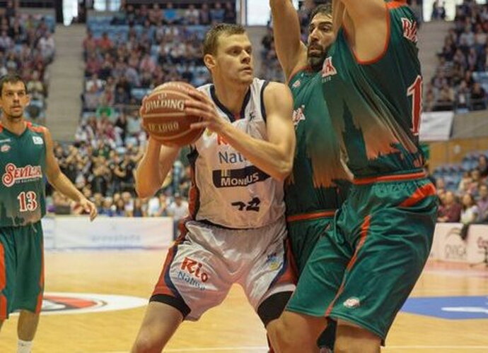 E.Bendžius surinko 14 naudingumo balų