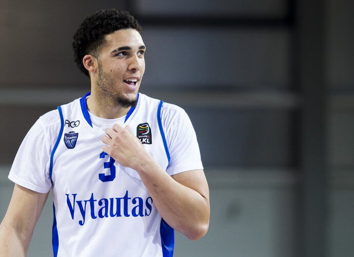 LiAngelo Ballas žais su broliu startiniame penkete (www.kavolelis.lt)