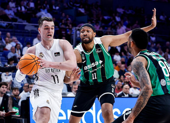 M.Hezonja pelnė 13 taškų
