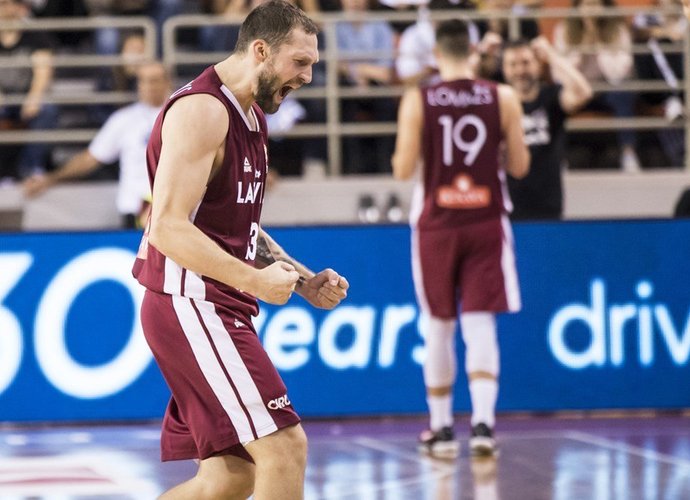 J.Strelniekas tapo vedliu (FIBA Europe nuotr.)