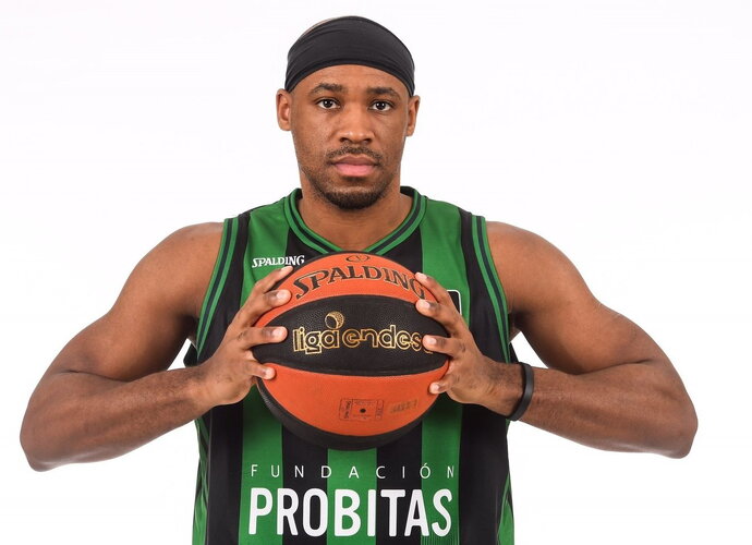 D.Jacksonas debiutavo naujoje ekipoje