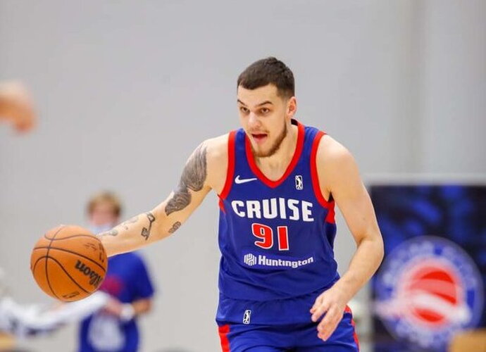 D.Sirvydis buvo ryškus
