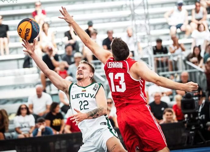 T.Januševičius žaidė nepaisydamas autoritetų (FIBA nuotr.)