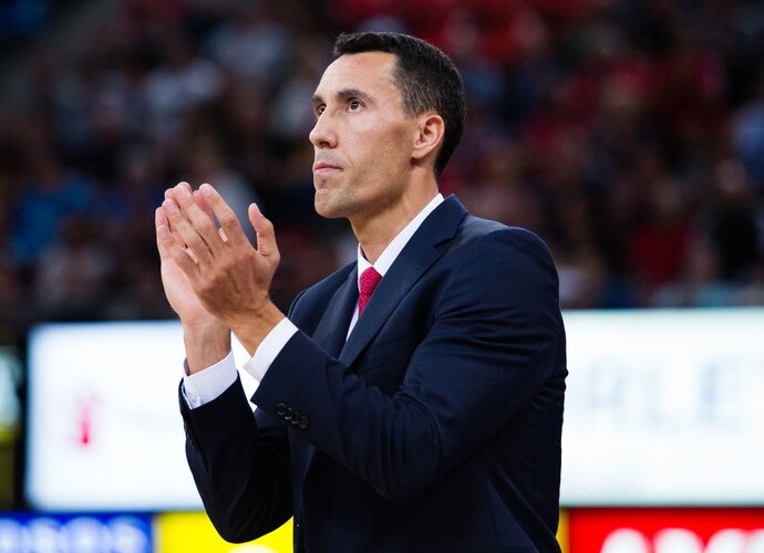 P.Prigioni pasisakė natūralizacijos klausimu