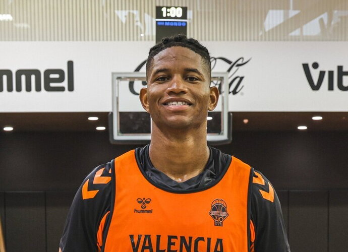 J.Rivero lieka Valensijoje
