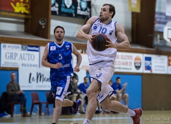 K.Brusokas grįžta į Šakių klubą