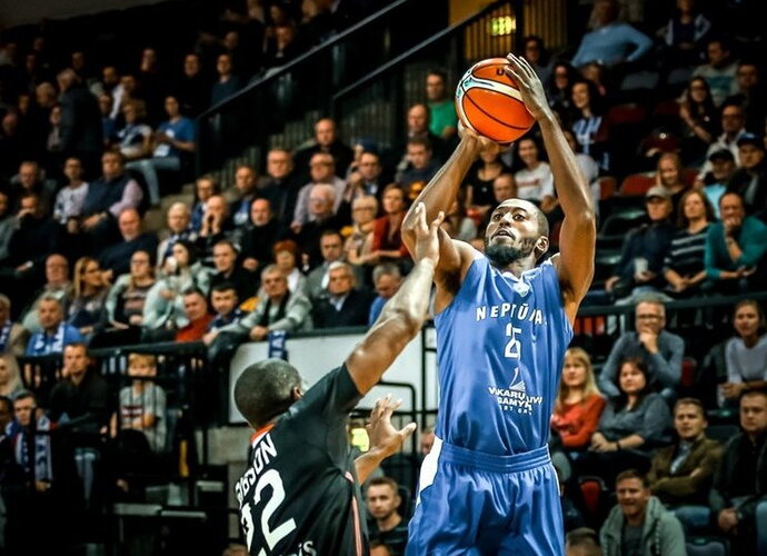 Klaipėdiečiai namuose patiesė Turkijos klubą (FIBA Europe nuotr.)
