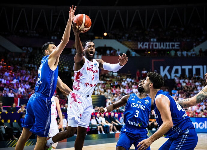 J.Loydas išplėšė lenkams pergalę (FIBA nuotr.)