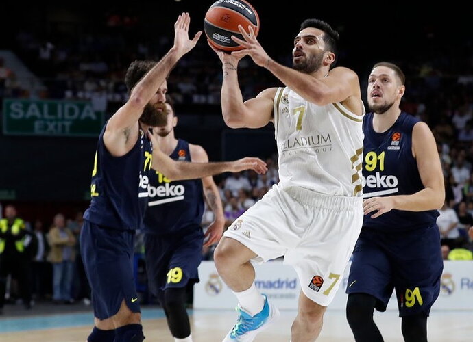 F.Campazzo pirmajame ture žaidė solidžiai