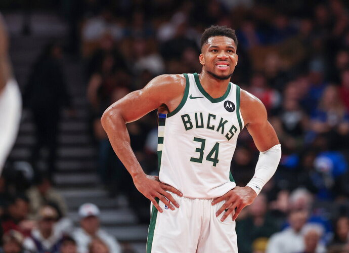 G.Antetokounmpo dominavo po krepšiais (Scanpix nuotr.)