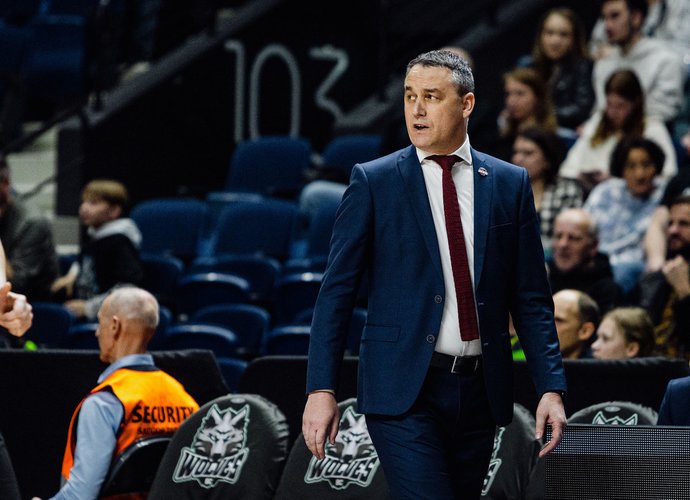 O.Kostičius didžiuojasi Utenoje nuveiktu darbu (BNS nuotr.)