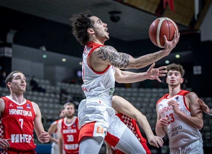 Sh.Larkinas iškrito iš rikiuotės (FIBA nuotr.)
