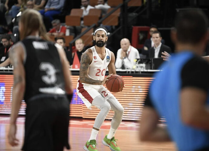 J.Morganas keliasi į Paryžių (Euroleague.net)