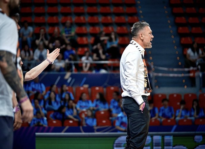 Smurto protrūkis moterų krepšinyje (FIBA nuotr.)