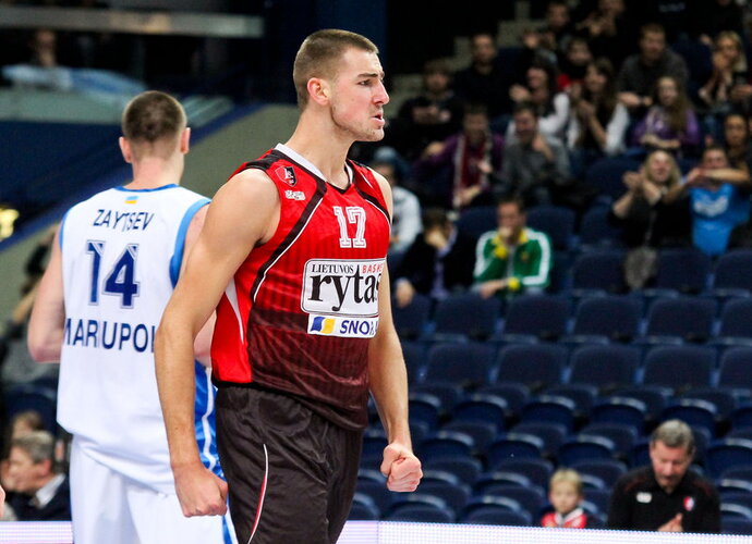 J.Valančiūnas pretenduoja tapti geriausiu jaunuoju žaidėju (D.Radlinskas, Fotodiena.lt)