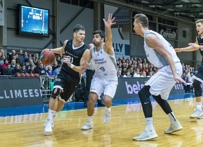 V.Čižauskas yra gana ryškus Estijoje (FIBA Europe nuotr.)