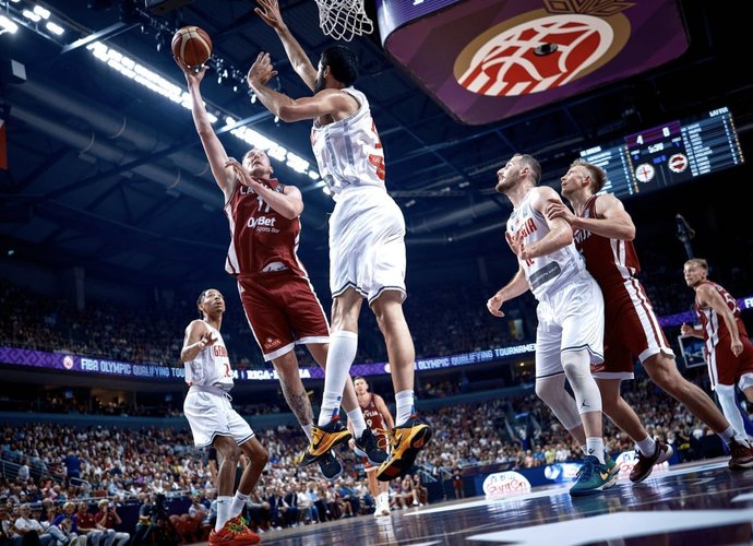 R.Šmitas įmetė 10 taškų (FIBA nuotr.)