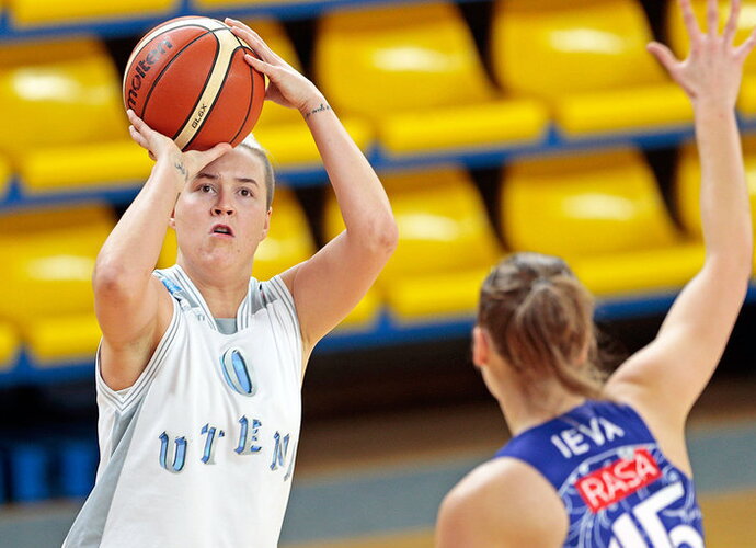 M.Solopova vedė Utenos komandą į pergalę (Foto: Augustas Didžgalvis)