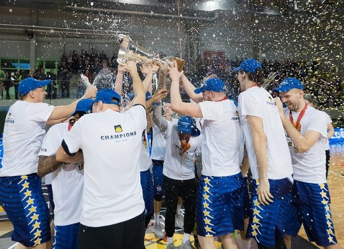 „Pieno žvaigždžių“ ekipa tapo paskutine BBL čempione (Foto: Vytautas Mikaitis)
