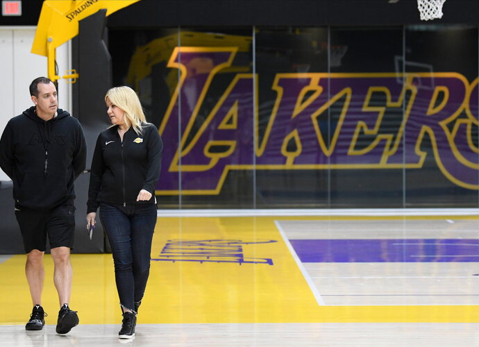 NBA klubai negalės pasikviesti žaidėjų į peržiūras (Scanpix nuotr.)