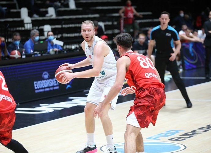 O.Olisevičius pergalės komandai neatnešė (FIBA Europe nuotr.)