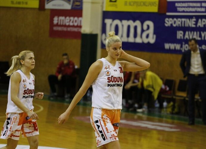 L.Svarytė dominavo pusfinalyje