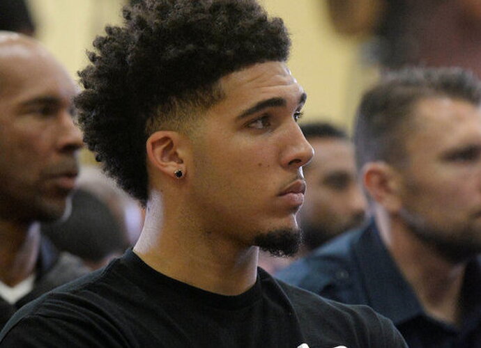 LiAngelo Ballas palieka Kiniją (Scanpix nuotr.)