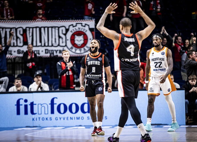 R.J.Cole'as pelnė lemtingus taškus (FIBA nuotr.)