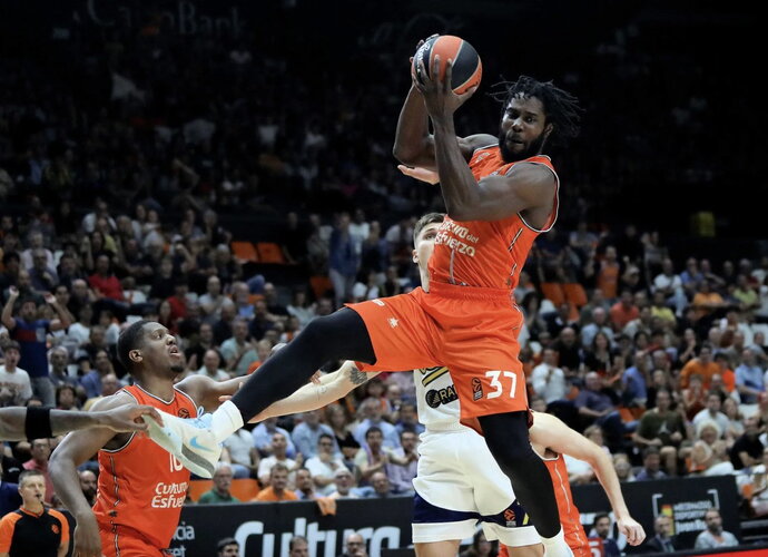 S.Ojeleye lieka Valensijoje (Euroleague.net)