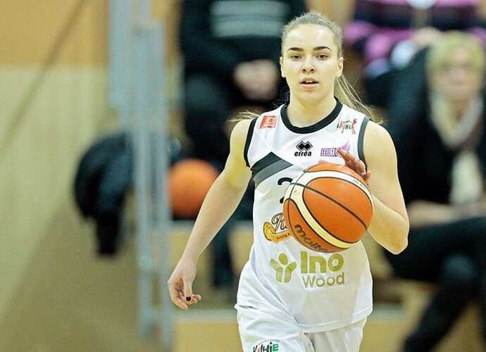 D.Donskichytė yra viena jauniausių LMKL krepšininkių (Foto: Augustas Didžgalvis)