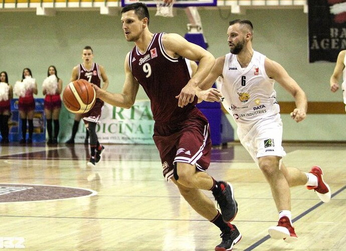 D.Krestininas pelnė 20 taškų