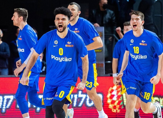 „Maccabi“ rengiasi žaisti su žiūrovais
