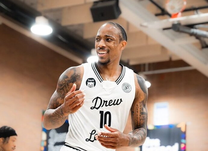 D.DeRozanas dominavo „Drew League“ finale