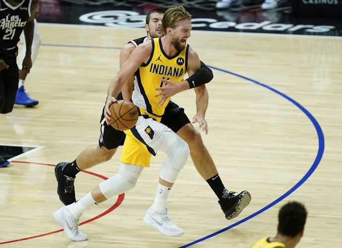 D.Sabonis sugriebė 14 kamuolių (Scanpix nuotr.)