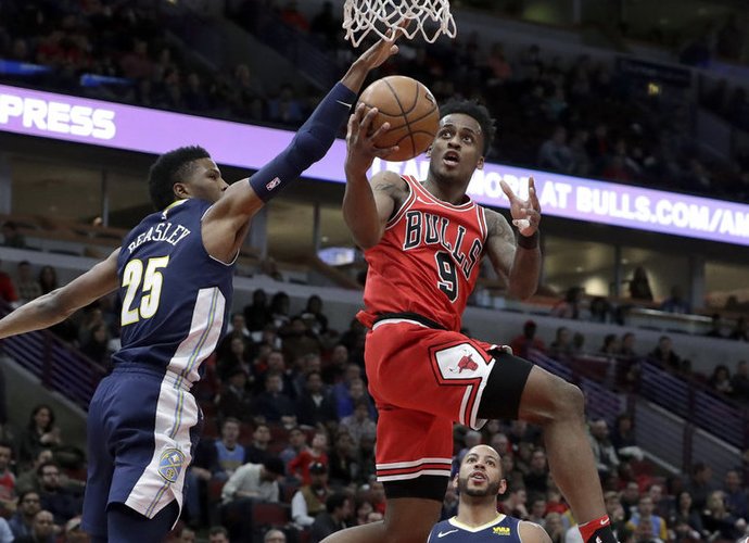 A.Blakeney prieš penkmetį vilkėjo „Bulls“ marškinėlius (Scanpix nuotr.)