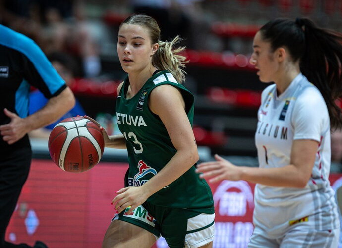 Lietuvės šansų neturėjo (FIBA Europe nuotr.)