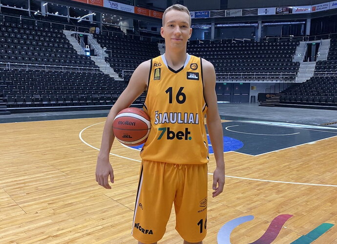 K.Leliukas įstojo į VDU