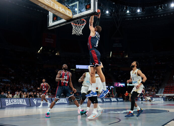T.Sedekerskis negelbėjo Vitorijos ekipos (Euroleague.net)