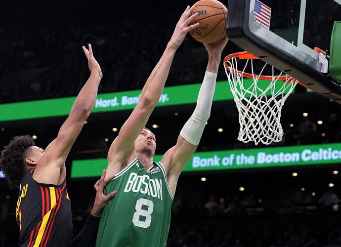 K.Porzingis buvo sunkiai sulaikomas (Scanpix nuotr.)