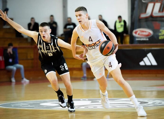N.Stuknys surinko 20 naudingumo balų (Euroleague.net)