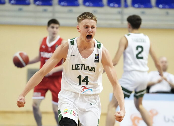 Lietuviai kluptelėjo (FIBA nuotr.)
