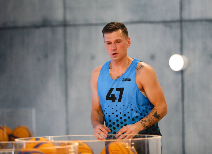 L.Samėnas išbando naują sportą