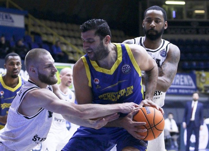 I.Bourousis dar žais krepšinį (FIBA Europe nuotr.)