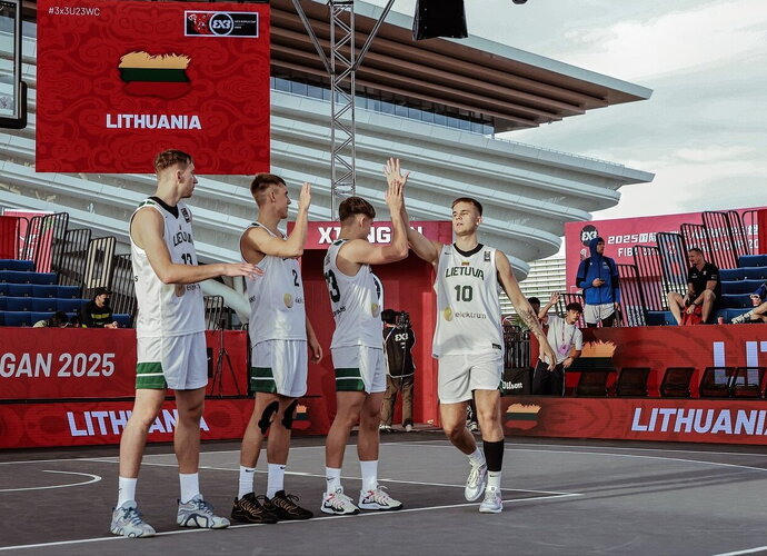 Lietuviai patyrė pirmąsias nesėkmes, bet žengė tolyn (FIBA nuotr.)